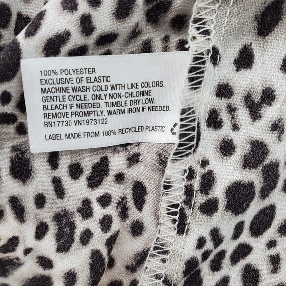 A New Day Black and White Animal Print Blouse Womens Size Large New - Picture 5 of 6